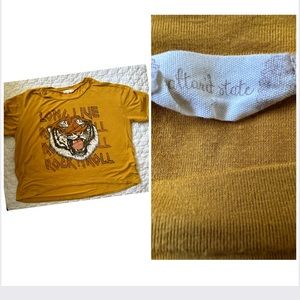 Altar’d State cropped t-shirt